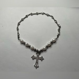 Pearl Cross Necklace 🤍